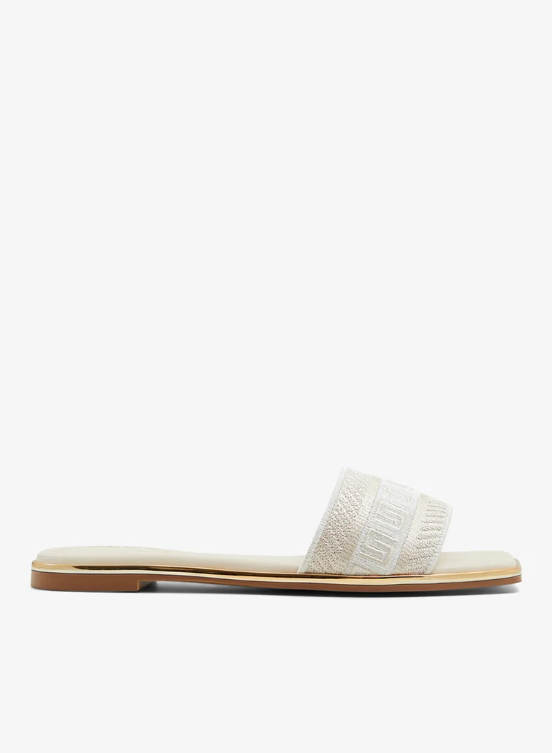 الدو صنادل أوشينيا المسطحة